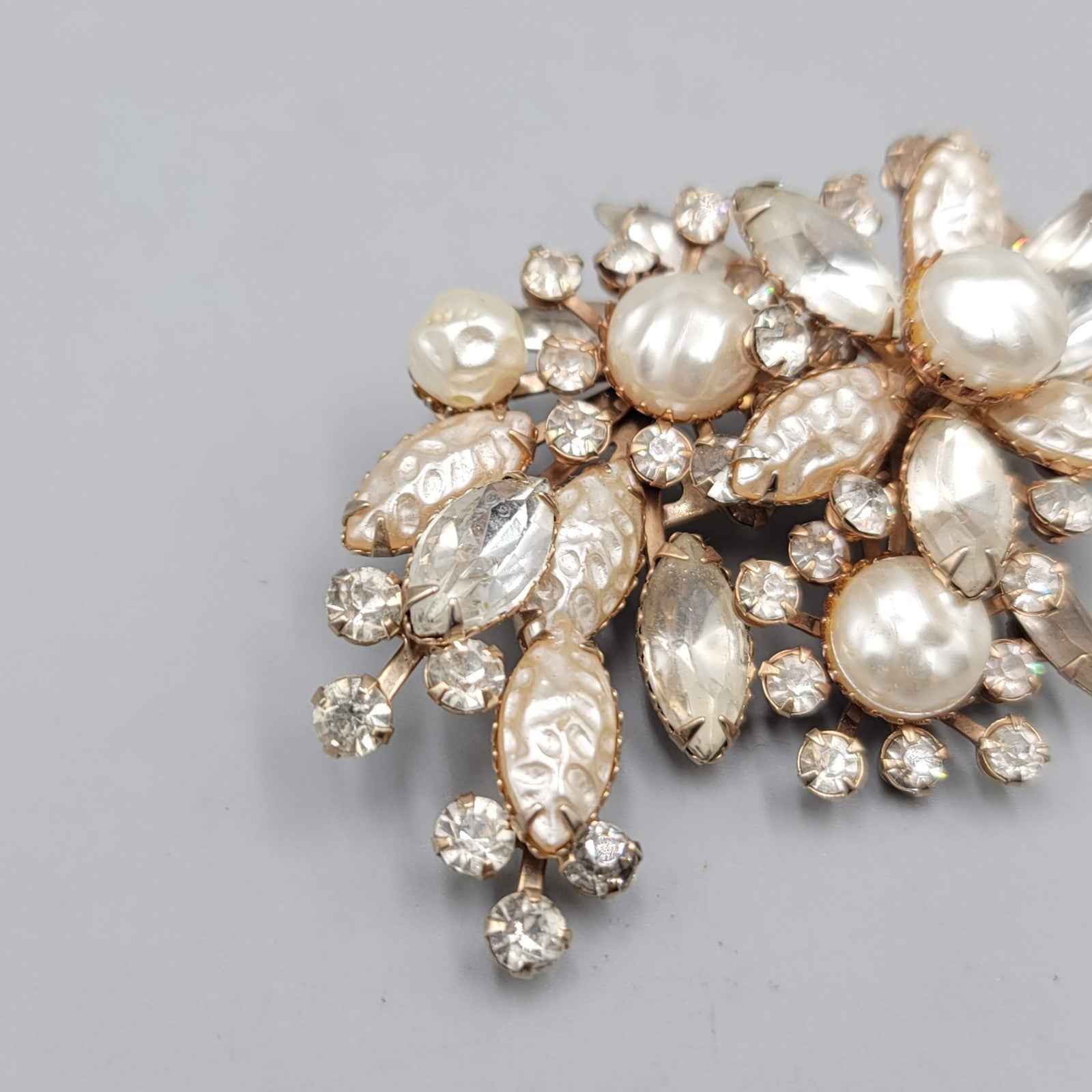 Vintage Brooch  Pearlized Lava Rhinestone Gold tone Floral Spray 3 in Unsigned
