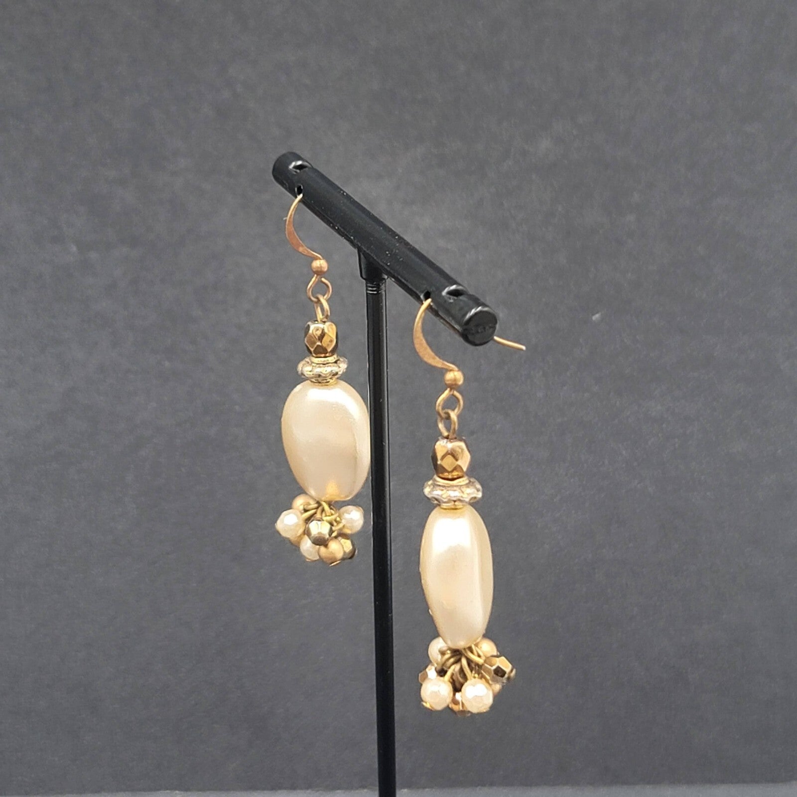 Pierced Earrings Copper tone Faux Pearl Beaded Dangle 1.5"