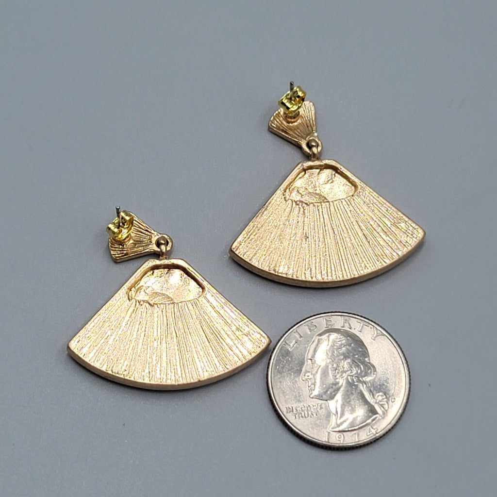 Pierced Earrings Gold tone White Pearloid Resin Dangle 1.25"