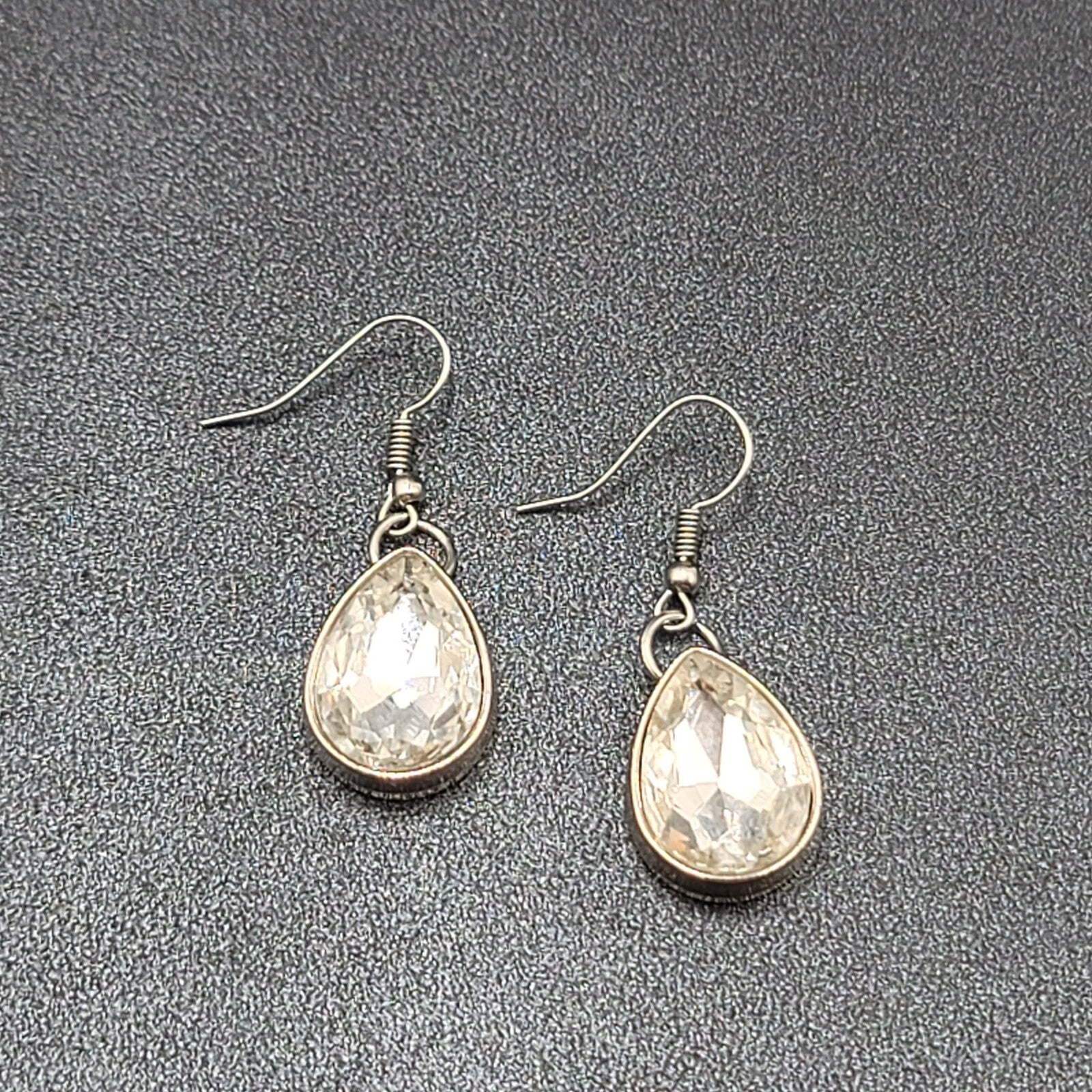 Pierced Earrings Silver tone Teardrop Faceted Glass Dangle 3/4"