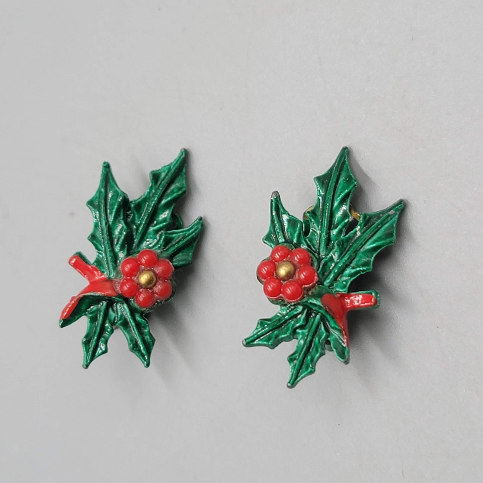 Vintage Enamel Holly Clip on Earrings Christmas Climber 1.25"