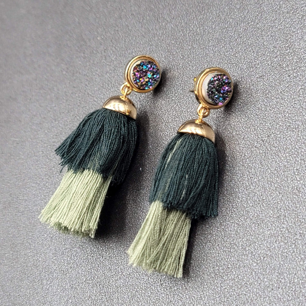 Pierced Earrings Gold tone Green Tassel Faux Druzy Dangle 2.25"
