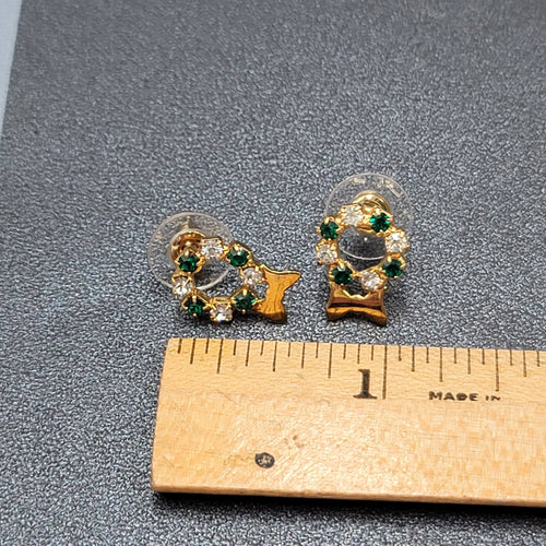Christmas Pierced Earrings Gold tone Rhinestone Wreath Studs 1/2"