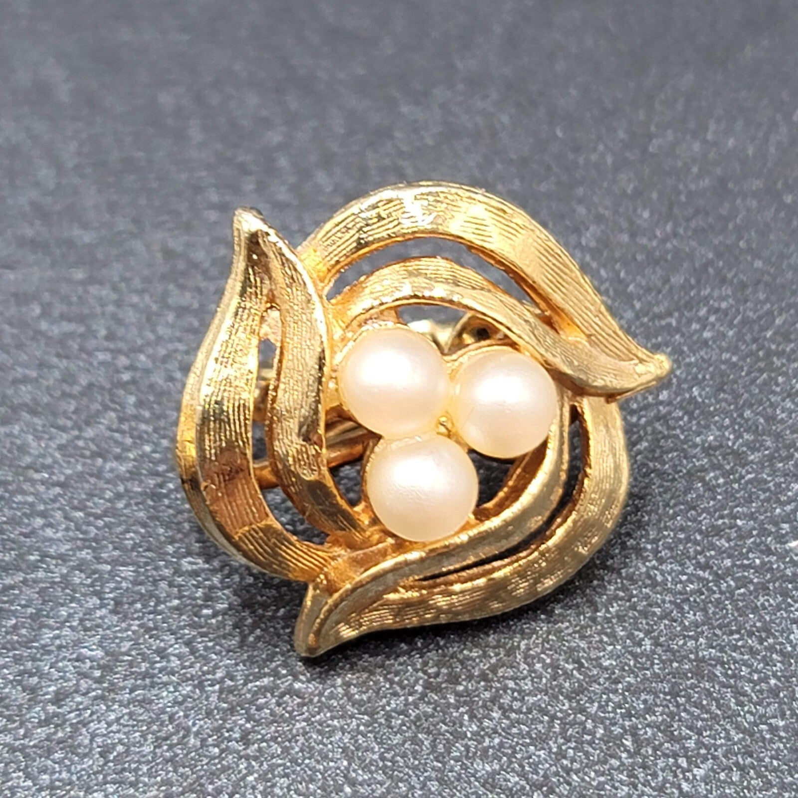 Vintage Clip on Earrings Textured Gold tone Faux Pearl Studs 3/4"