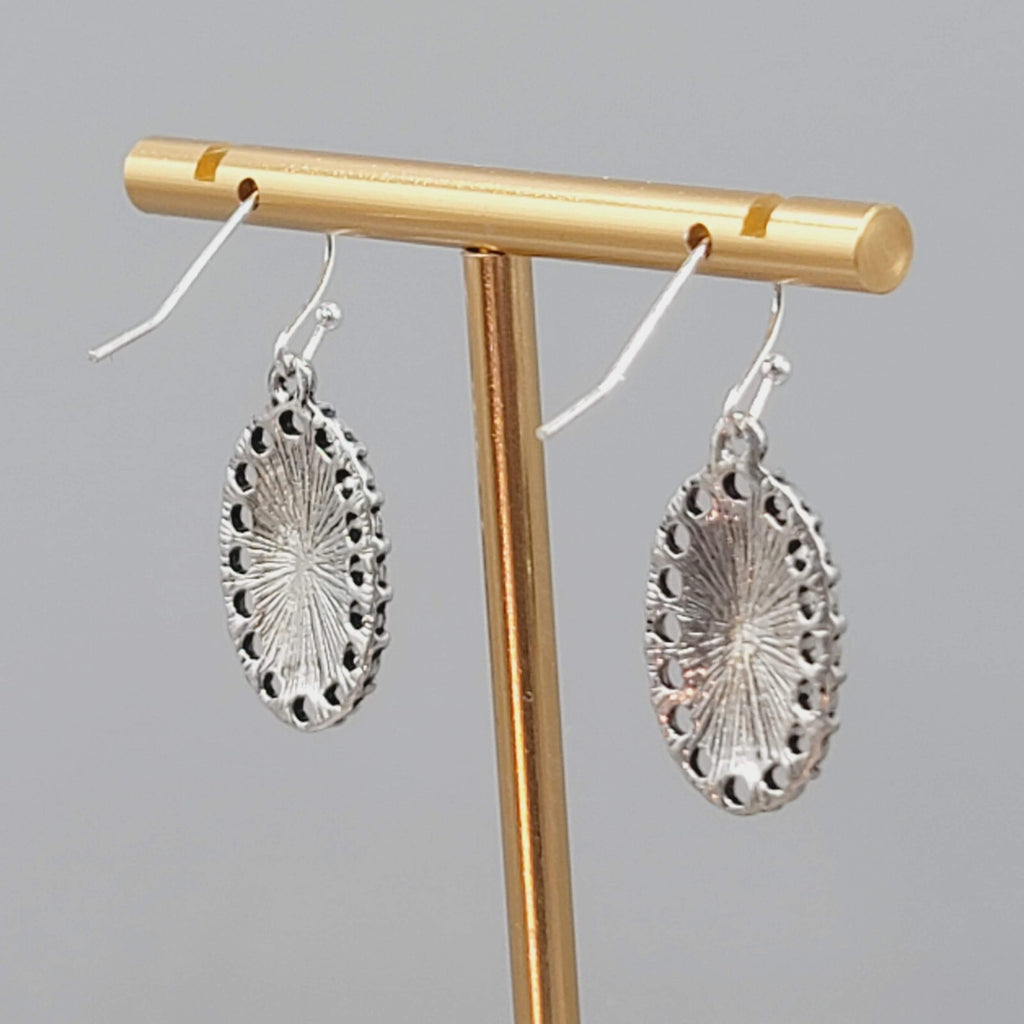 Silver tone Dangle Pierced Earrings Black Cabochon Dangle 7/8"