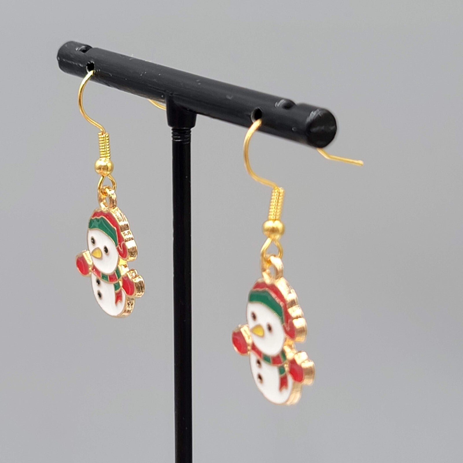 Snowman Pierced Earrings Christmas Holiday Enamel Dangle Gold tone 3/4" New