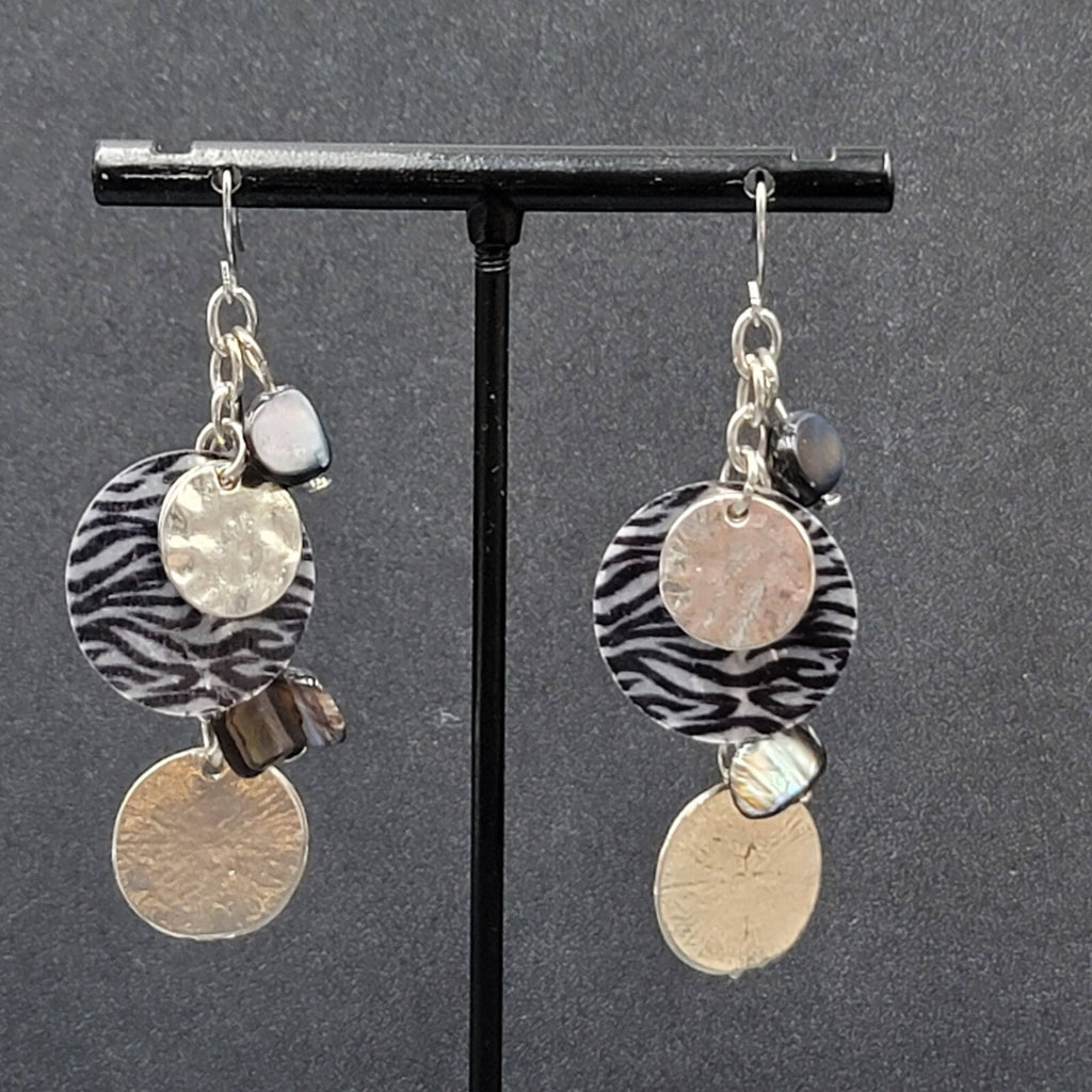 Pierced Earrings Silver tone Dangle Black Shell Beads 2"