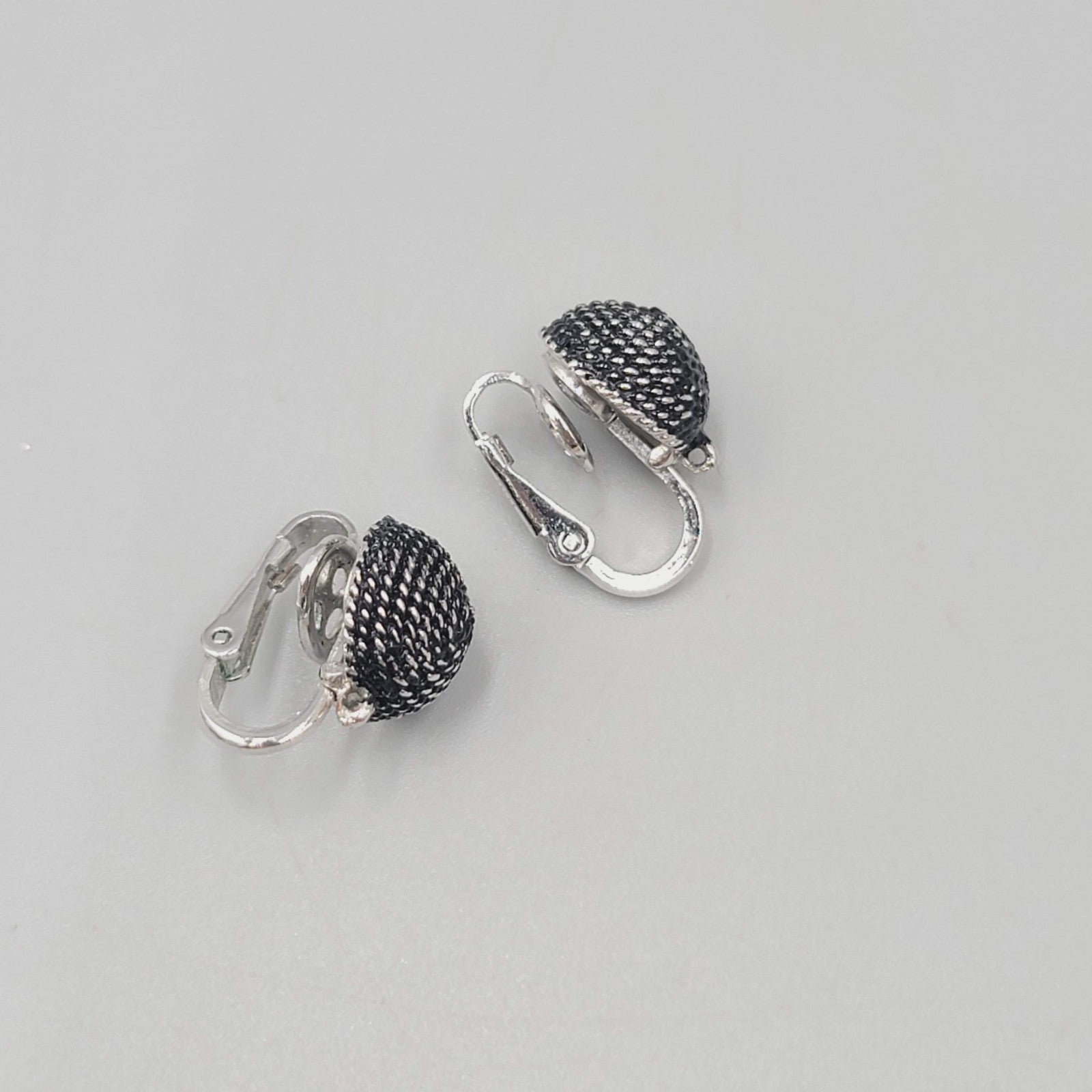 Vintage Trifari Black Stud Clip on Earrings Silver tone 1/2"