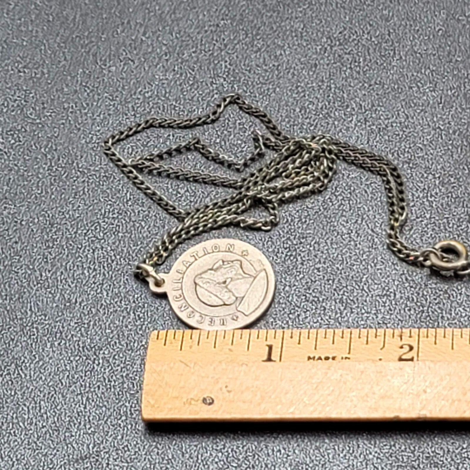 St Francis Medal RECONCILIATION Holy Year 1974-75 Silvertone  7/8" dia 18" Chain