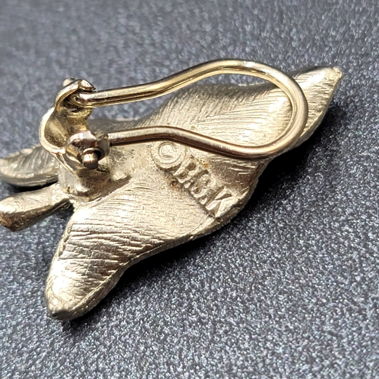 Vintage BSK Clip on Earrings Light Gold tone Climber Textured Leaves 1"