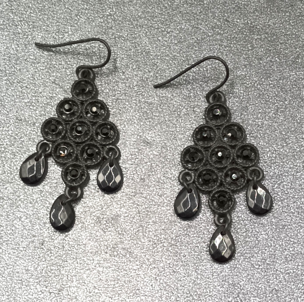 Pierced Earrings Black Metal Faceted Acrylic Chandelier Statement Dangle 1 3/4"