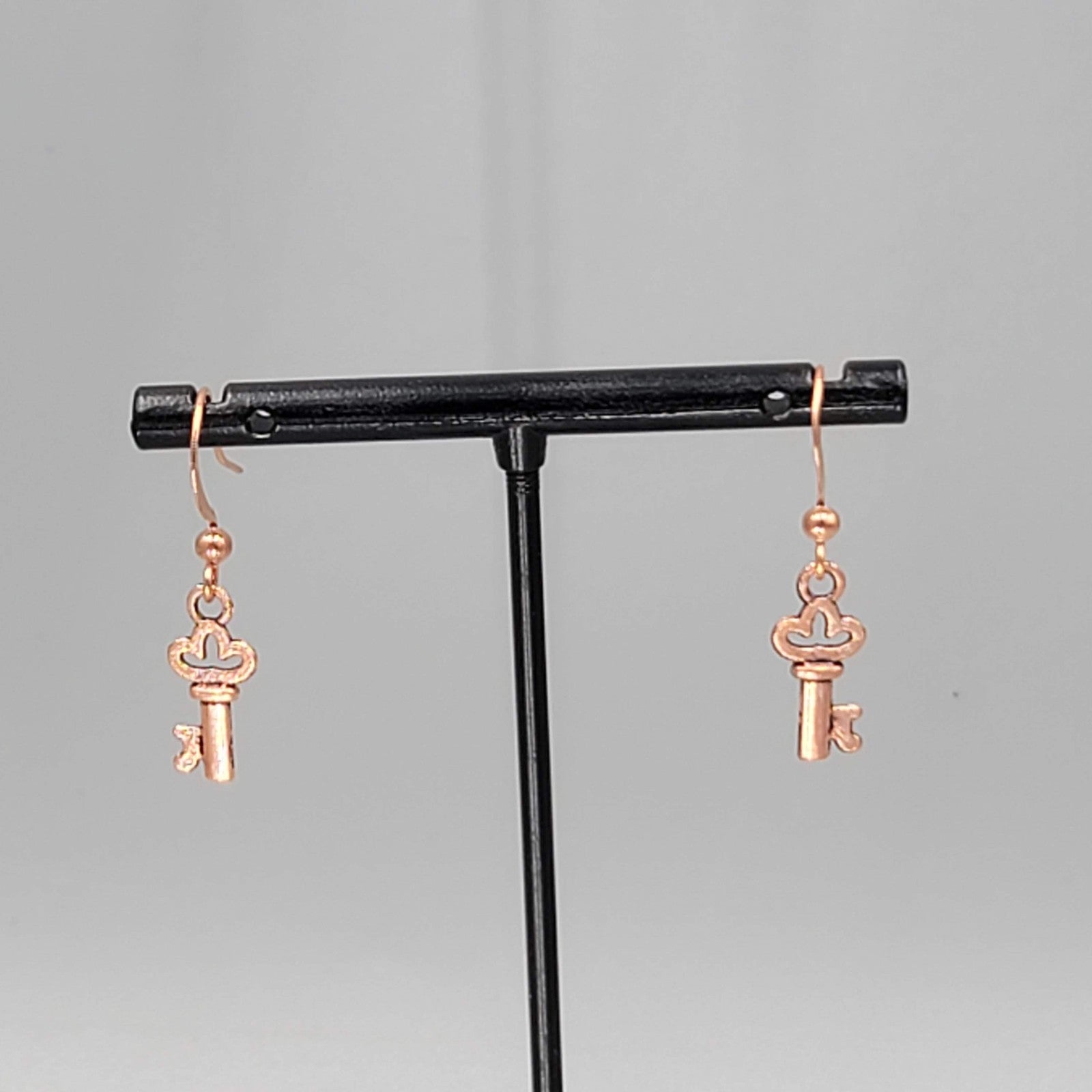 Copper tone Skeleton Key Pierced Earrings Dangle 5/8"