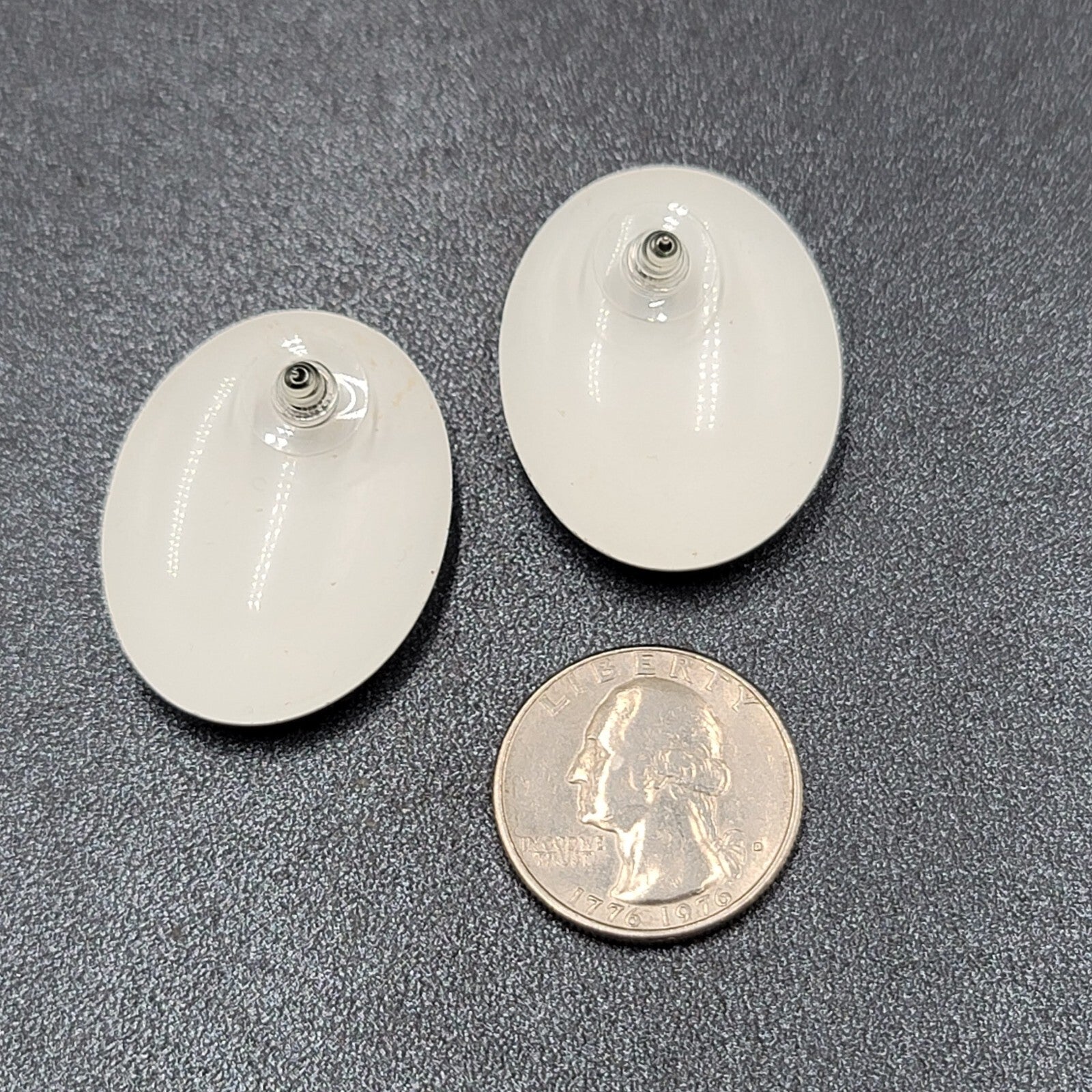 Vintage Pierced Earrings White Enamel over Metal Oval Gold Flowers Drop 1 3/8"