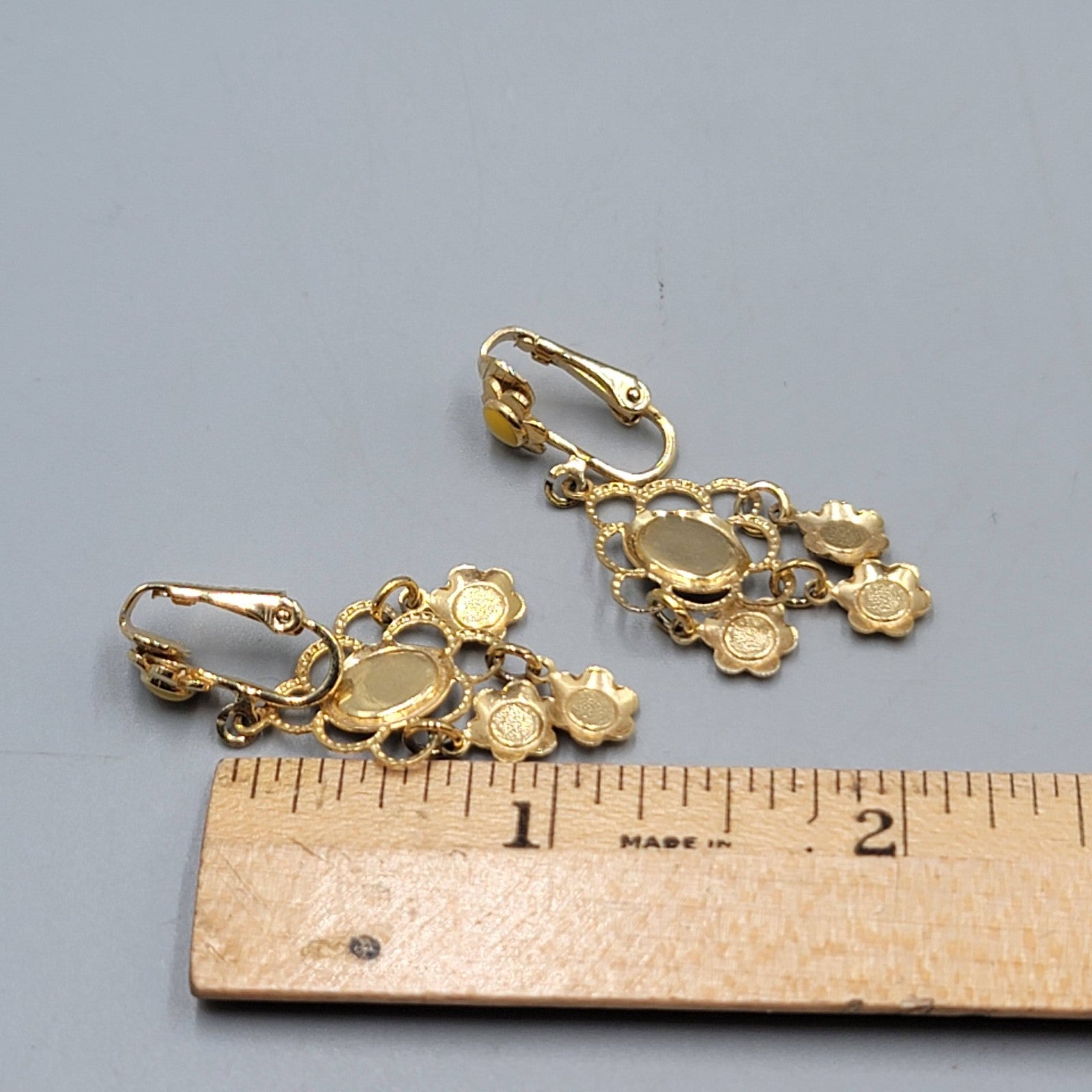 Vtg Celebrity Clip on Earrings Gold tone Dangle Orange Green Yellow Enamel 1.25"