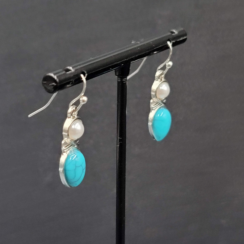 Pierced Earrings Silver tone White Blue Accents Dangle 7/8"