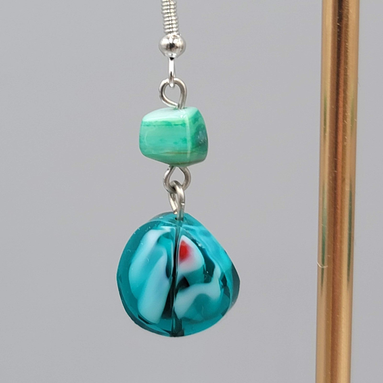 Blue and Green Art Glass Beads Pierced Earrings Silver tone Dangle 1.25 in