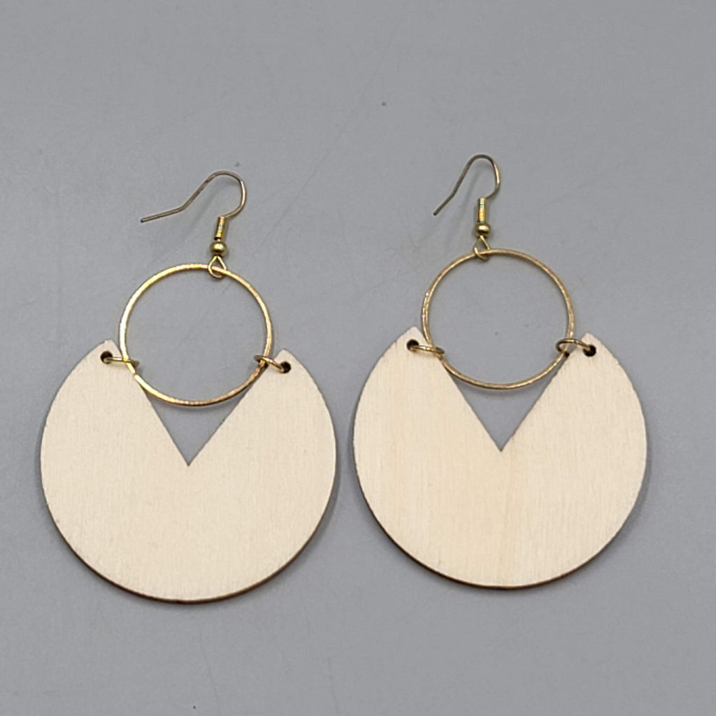 Purple Design Wood Statement Pierced Earrings Gold tone Dangle 2.25"