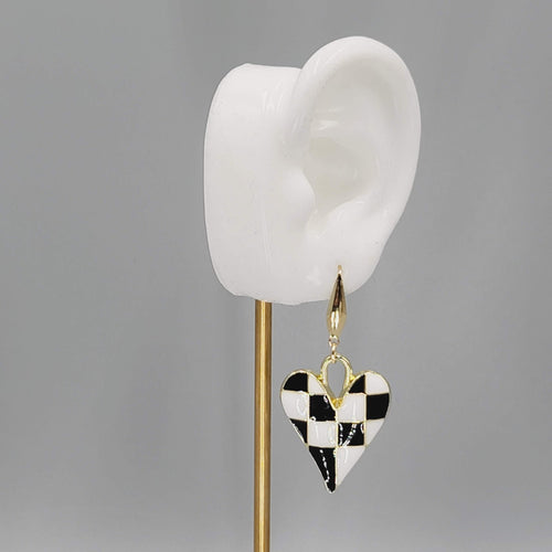 Black White Enamel Checkered Heart Pierced Earrings Gold tone  Dangle Large 1.5"