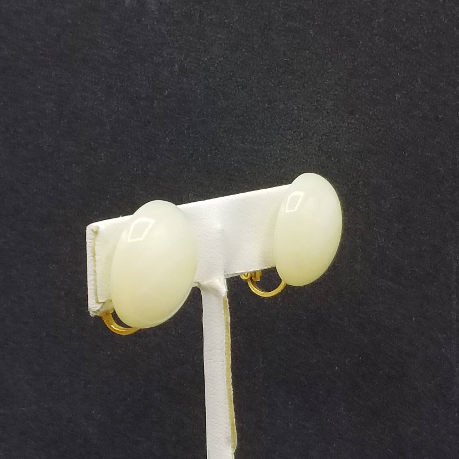 Vintage Clip on Earrings Opaque Swirl Acrylic Dome Drop Stud 3/4"