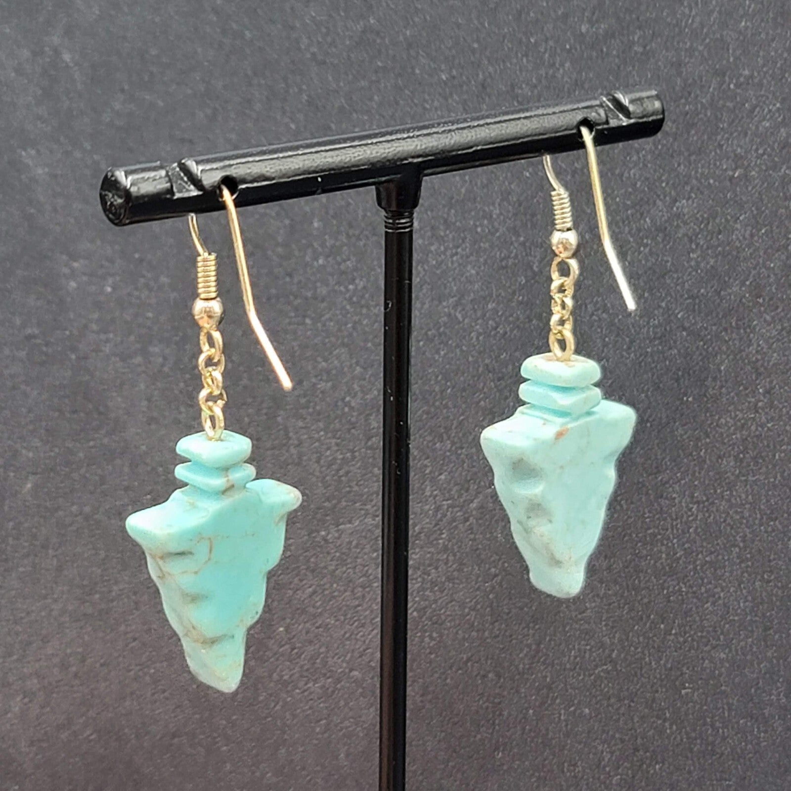 Pierced Earrings Silver tone Blue Stone Arrow Dangle 1"