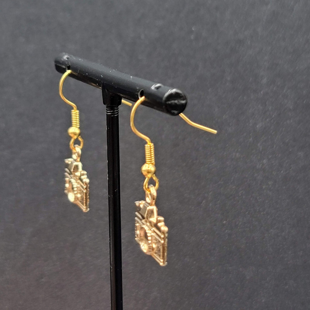 Retro Camera Pierced Earrings Gold tone Dangle 1/2"