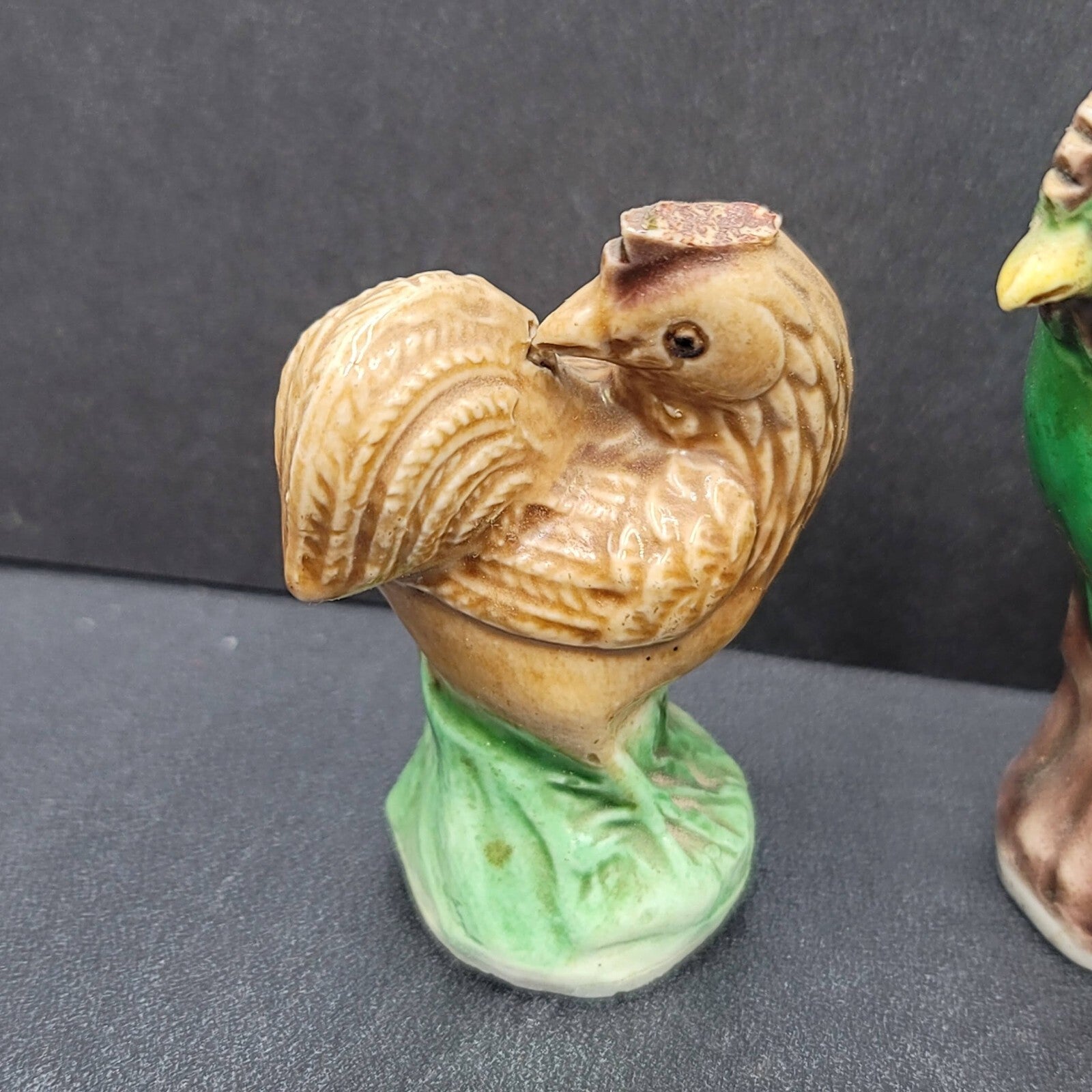 Vintage Set of 2 Miniature Rooster Hen Ceramic Miniature Figurines 3"