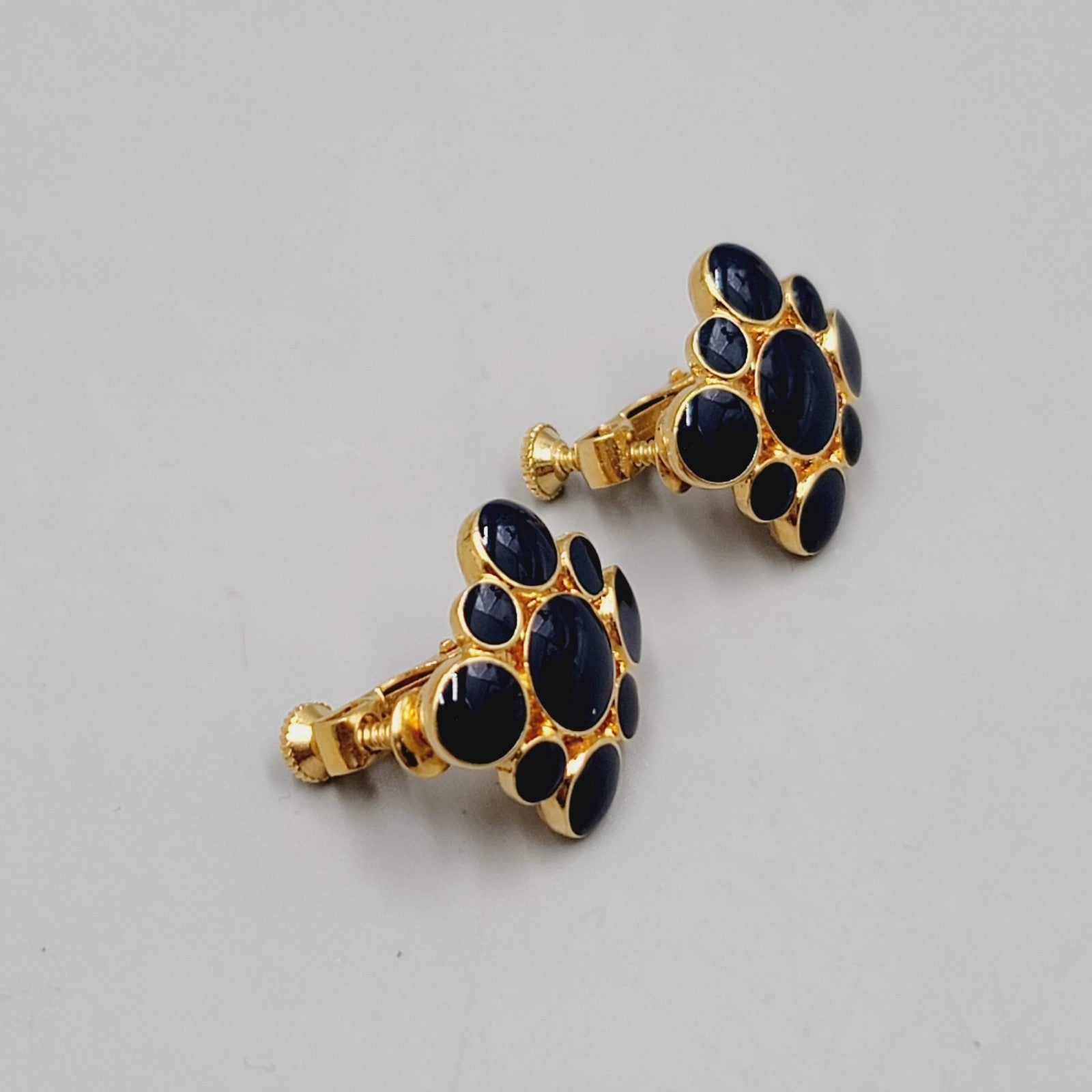 Vintage NAPIER Black Enamel Clip on Earrings Gold Plated Square 3/4 in