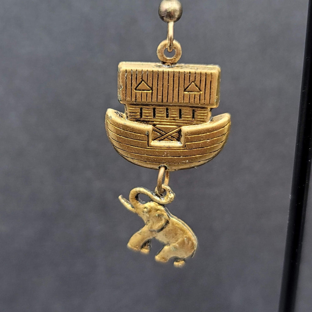 Vintage Noahs Ark Pierced Earrings Gold tone Elephant Dangle 1.25"