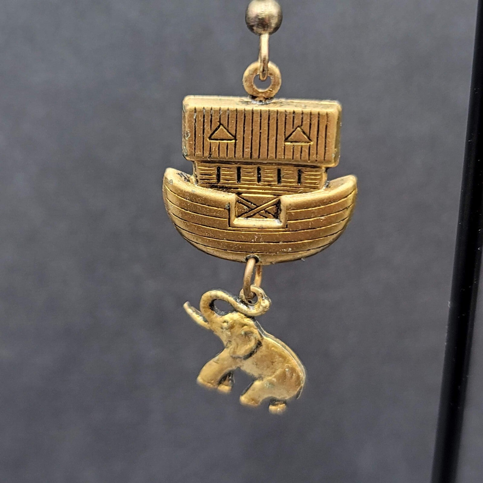 Vintage Noahs Ark Pierced Earrings Gold tone Elephant Dangle 1.25"