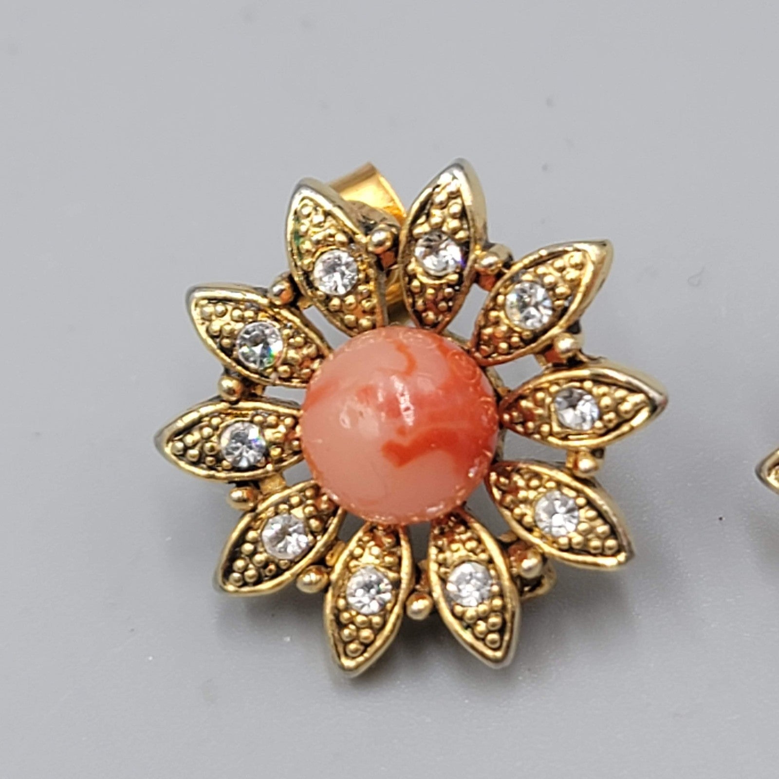 Signed JS Flower Pierced Earrings Gold tone Rhinestone Bead 3/4"