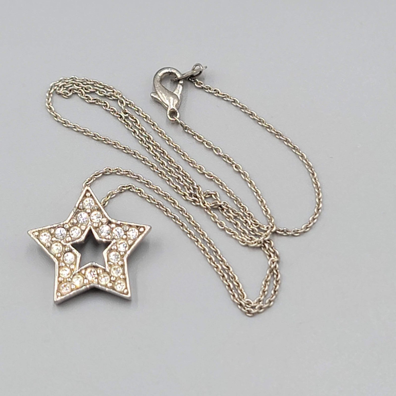 Star Pendant Necklace Rhinestone 18 Inch Silver tone