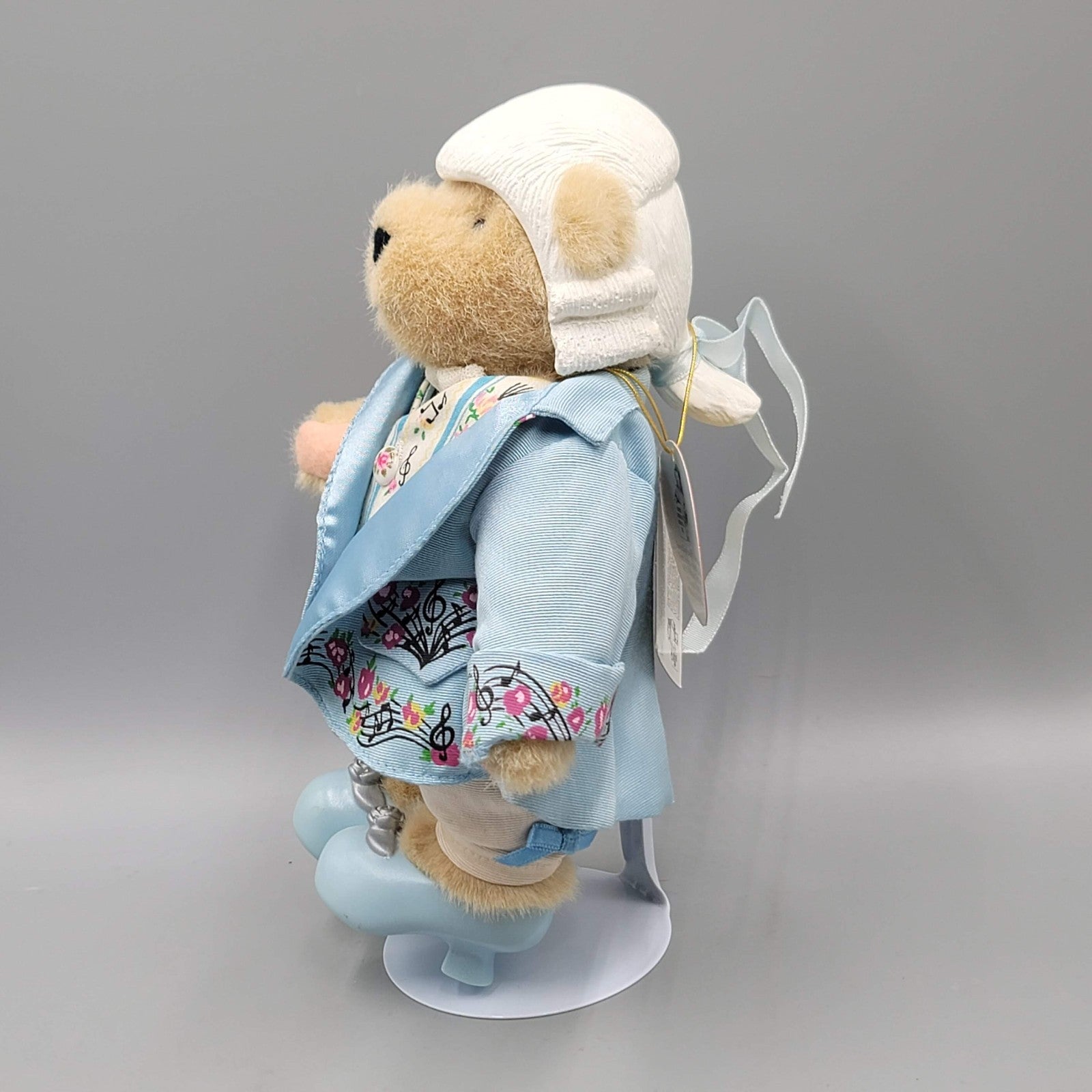 1995 Muffy VanderBear “ One Minuet More” Mozart Collection