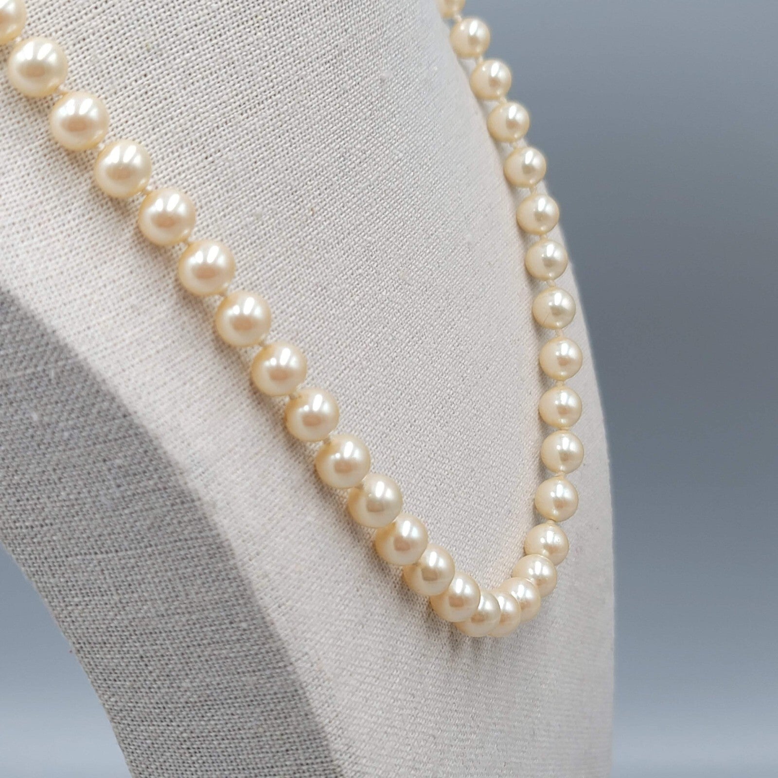 Vtg Glass Bead Necklace Imitation Pearl Hand Knotted Gold tone Filigree Clasp 8"