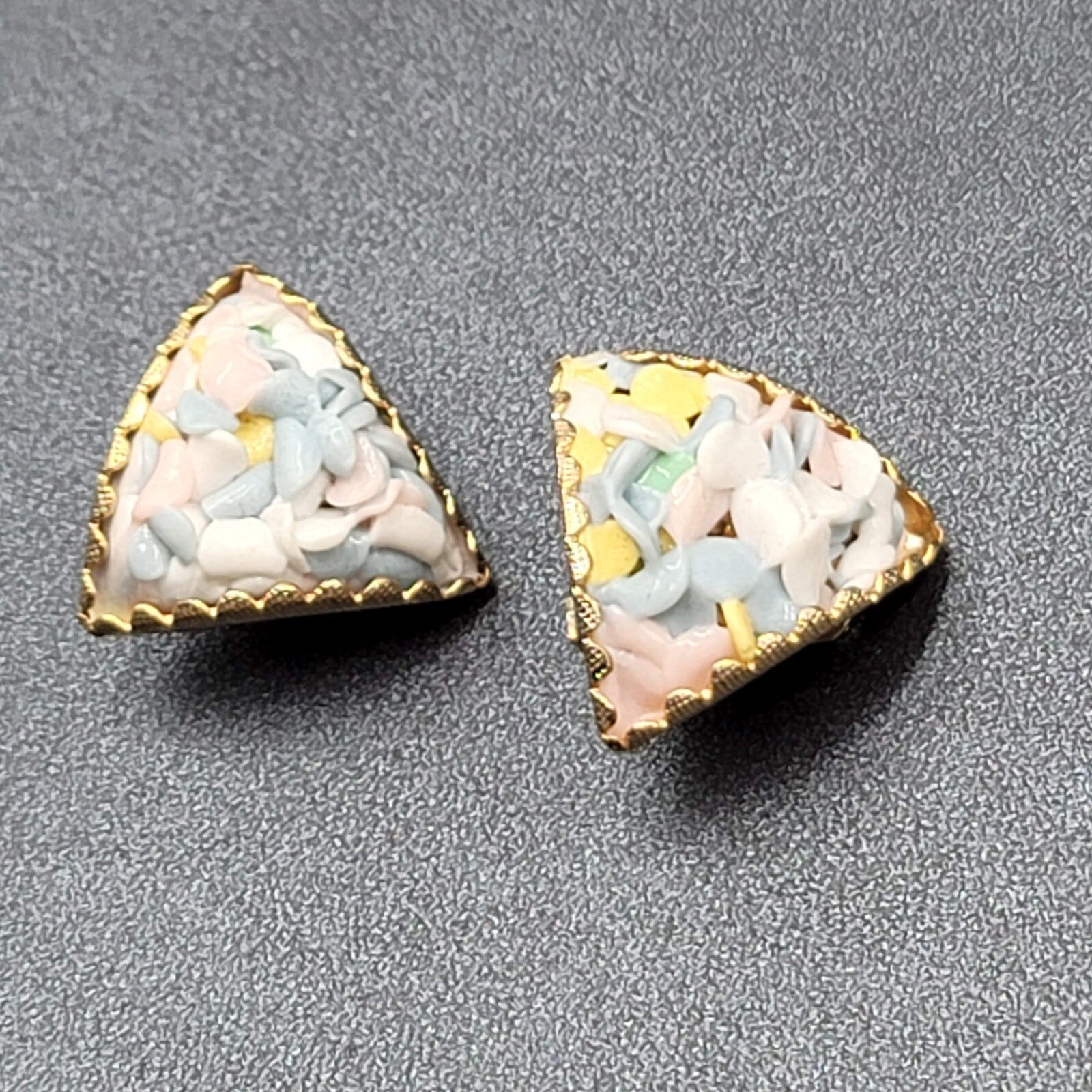Vintage Clip on Earrings Gold tone Triangle Multicolor Pastel Glass Chips 1"