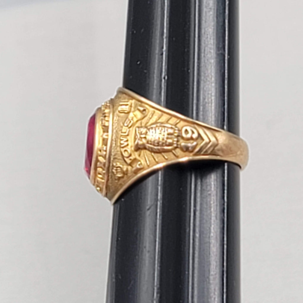 1958 Hale Center High School 10k Gold Class Ring Owls 9.5g L.G. Balfour Co
