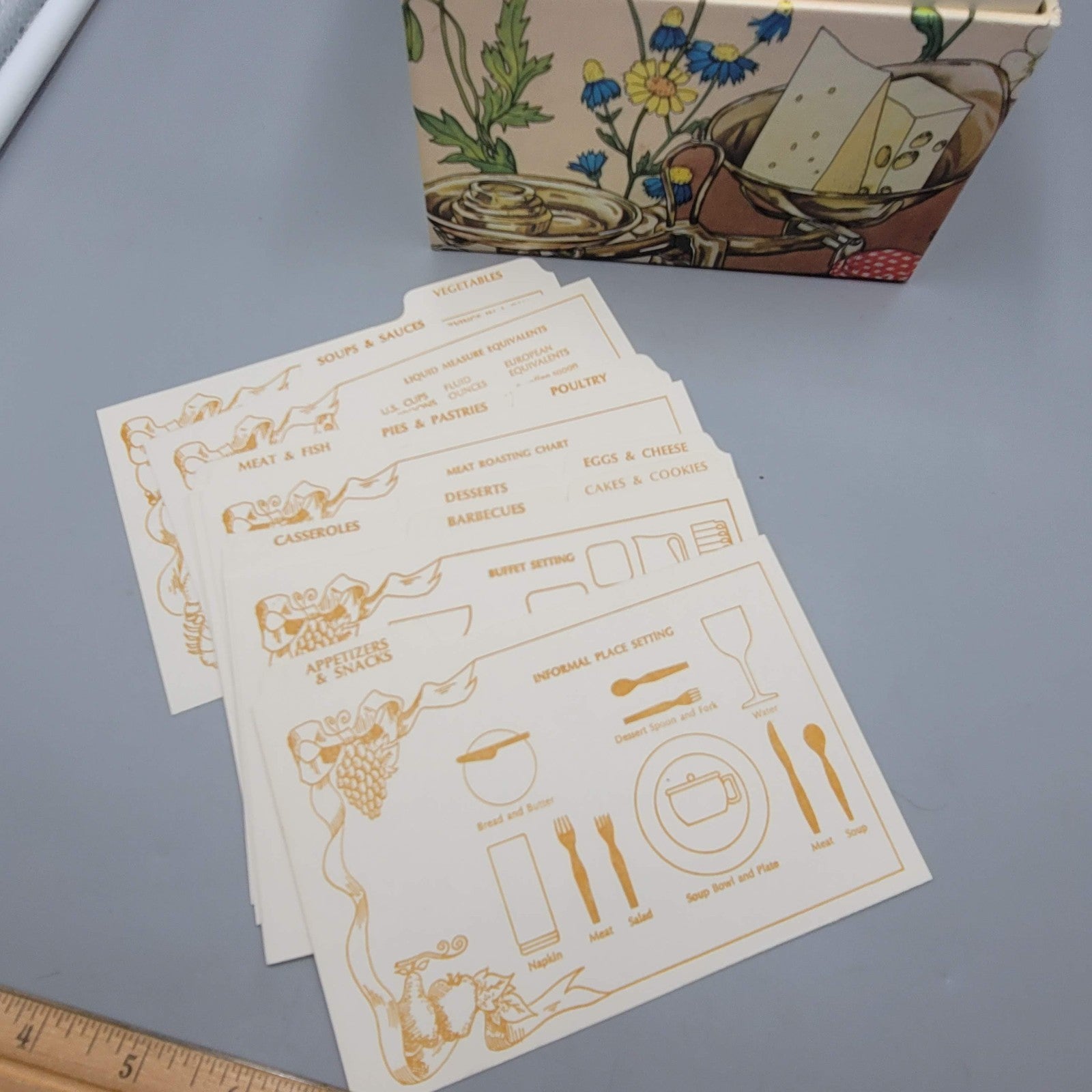 Vintage Index Card Recipe Box w Dividers Chicken Eggs T Cathey