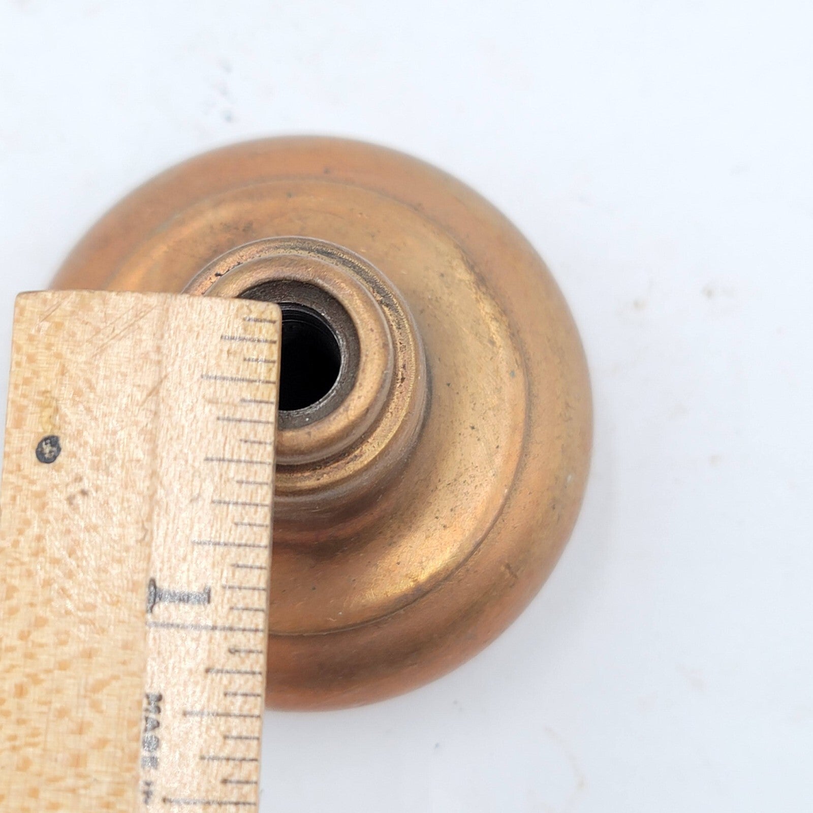 Vintage SINGLE Bronze Round Doorknob Salvage Door Hardware 2.25" (184)