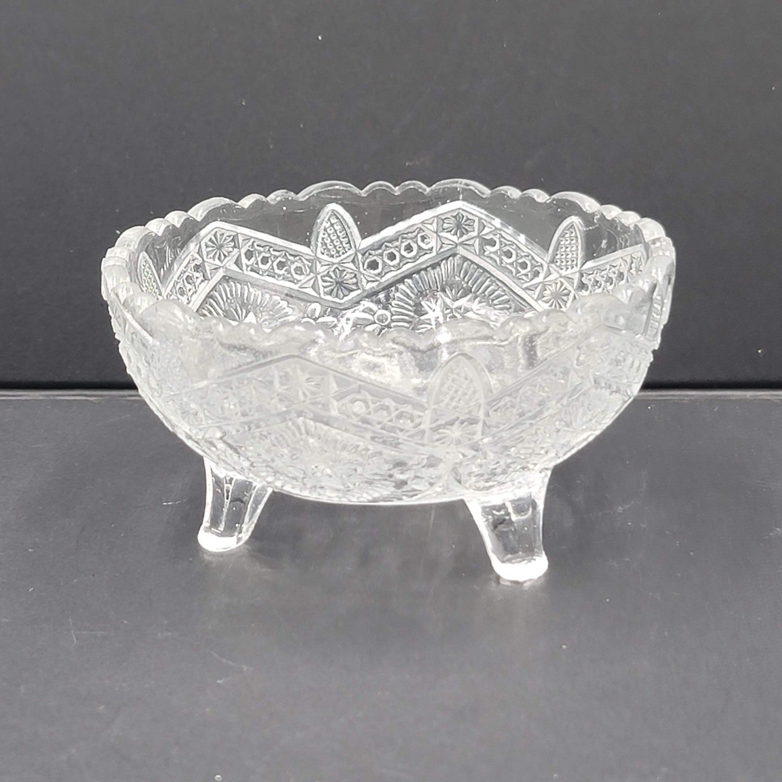 Vintage 3 Footed Bowl Pressed Glass 4" x 2.5"
