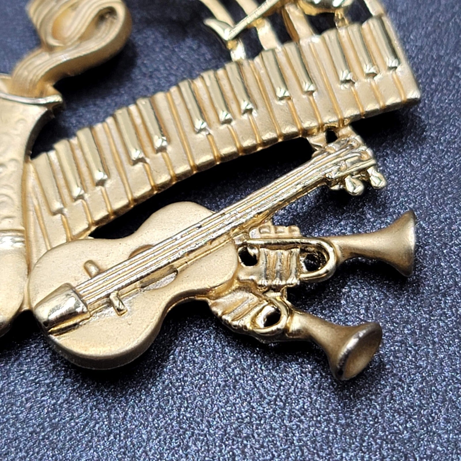 Vintage AJC Keychain Fob Music Sax Guitar Gold tone Piano 3"