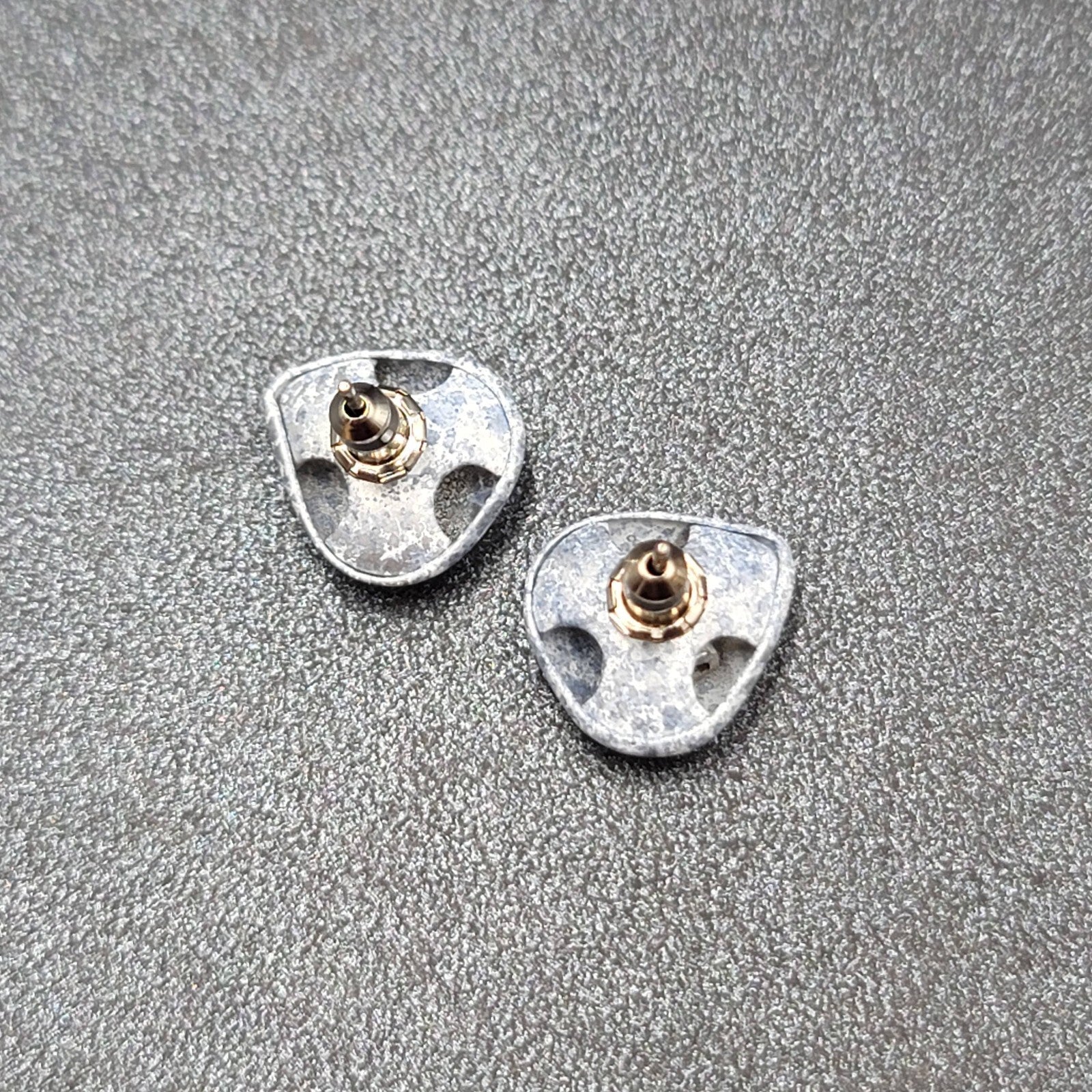 Vintage Pierced Earrings Blue Gray Enamel Splatter Heart Studs 1/2"