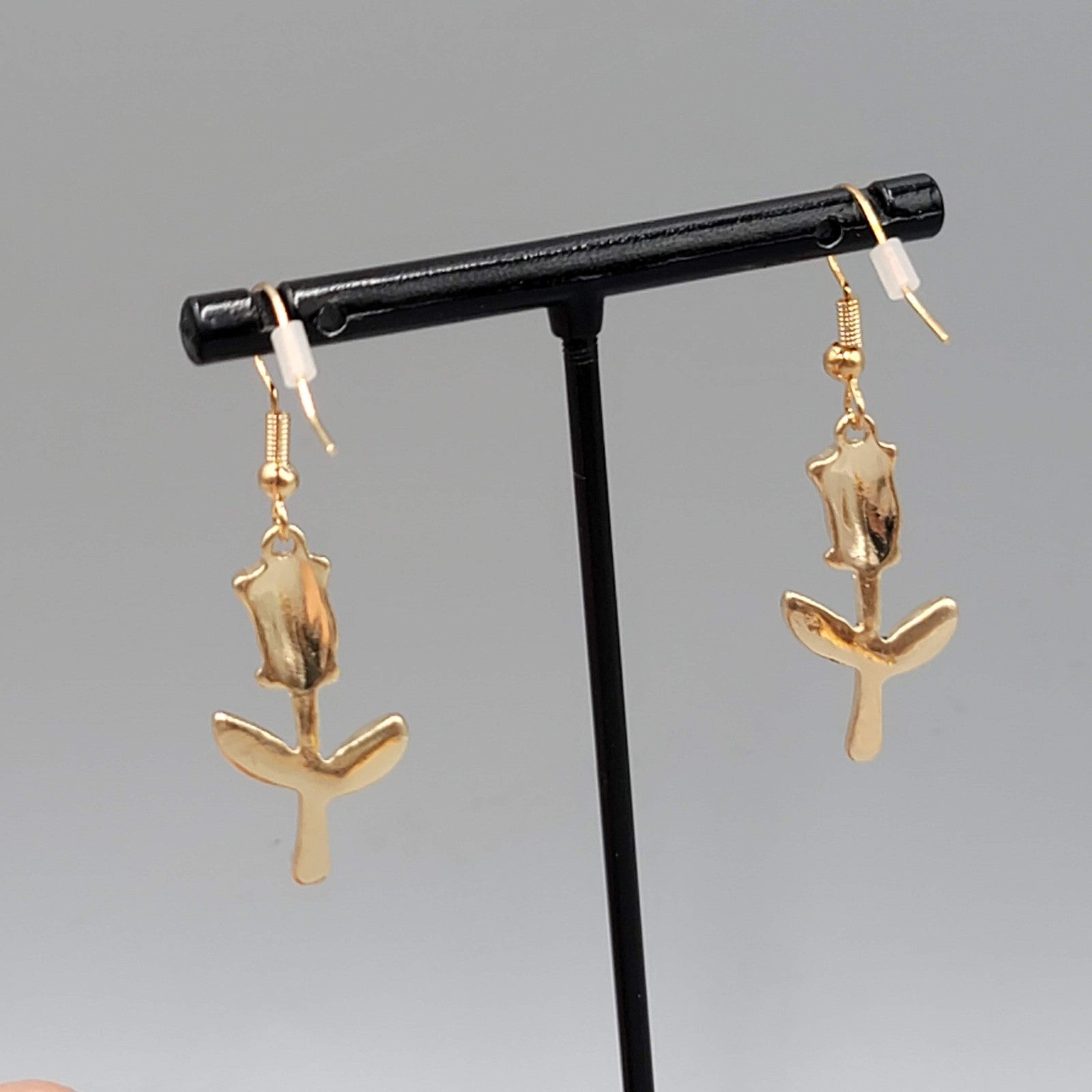 Pink Rose Bud Flower Dangle Pierced Earrings Gold Tone Enamel 1.25"