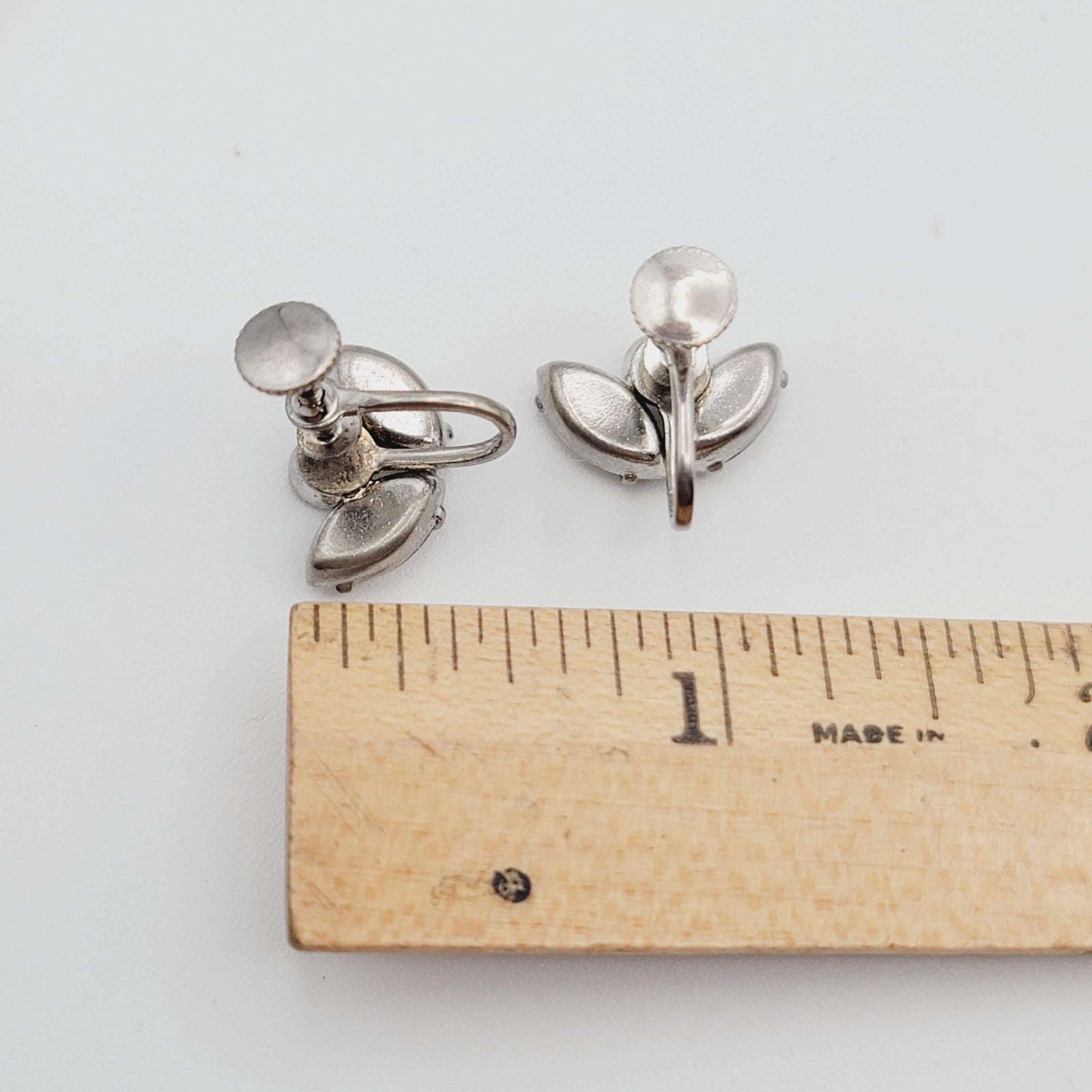 Vintage Rhinestone Stud Clip on Earrings Silver tone Screw Back 3/8 in