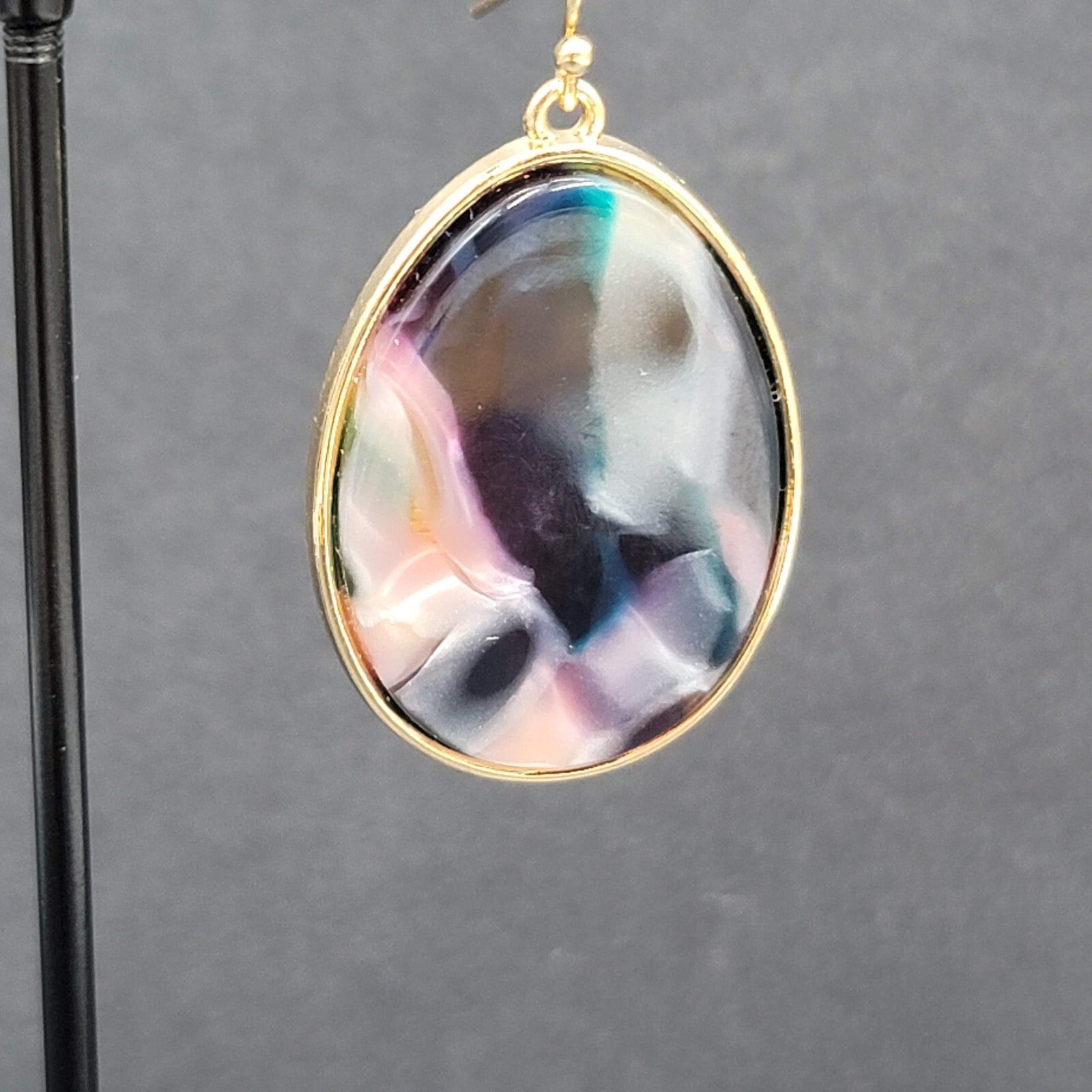 Pierced Earrings Gold tone Confetti Acrylic Teardrop Dangle 1.25"