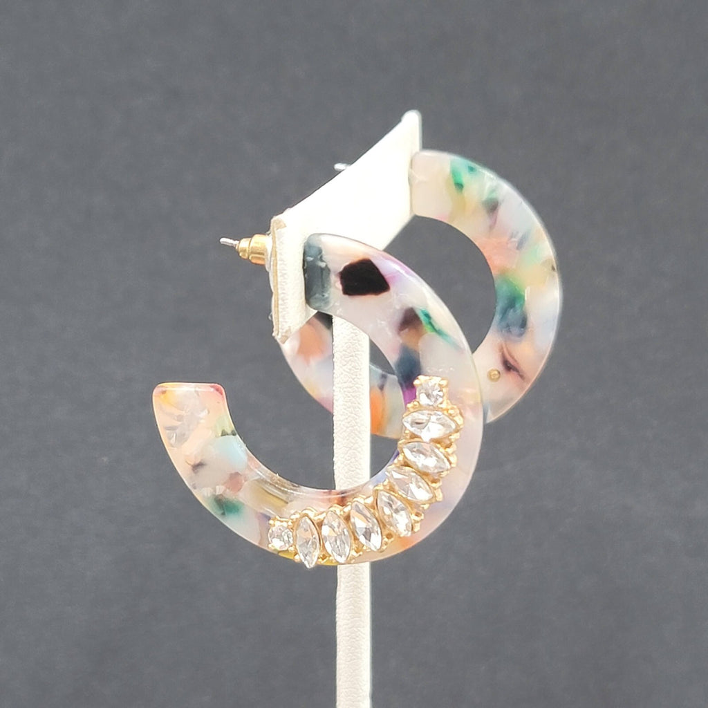 Pierced Earrings Confetti Acrylic Gold tone Rhinestones Hoops Dangle 1.5"