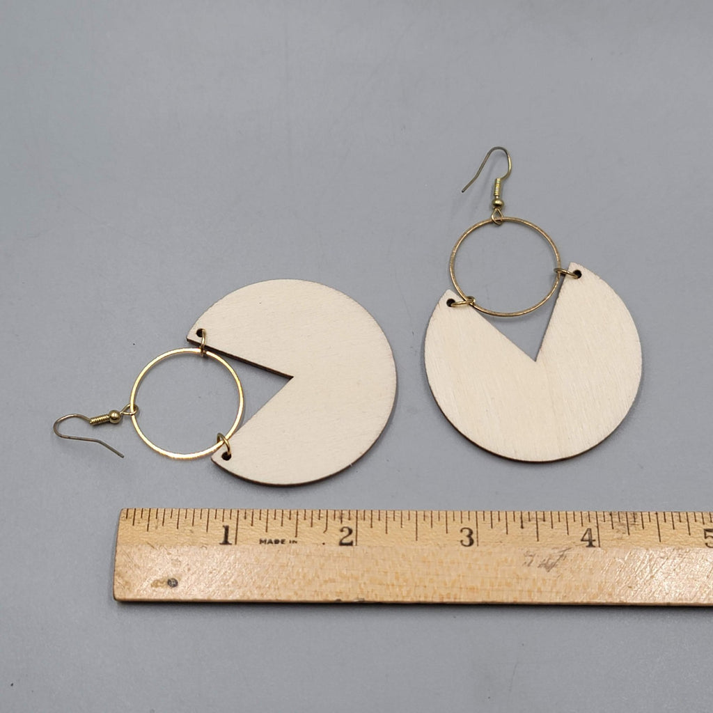 Purple Design Wood Statement Pierced Earrings Gold tone Dangle 2.25"