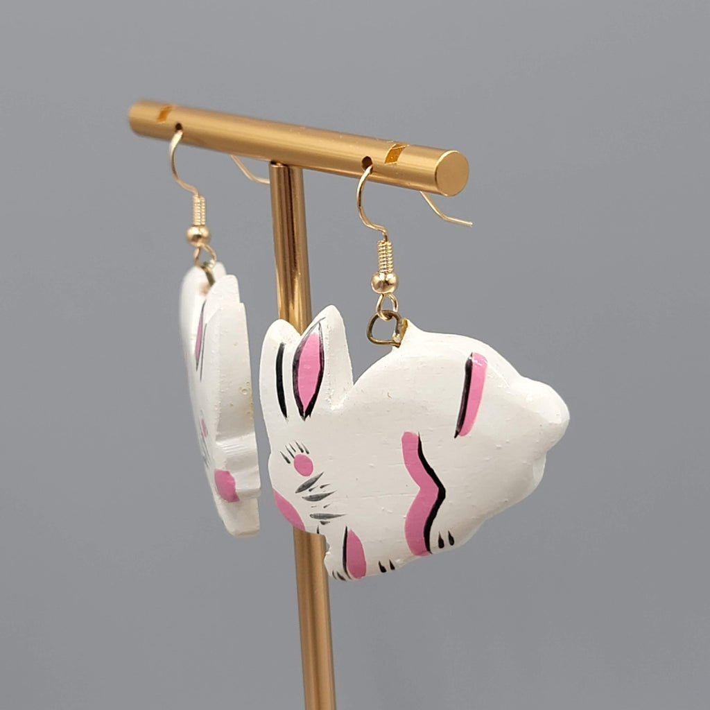 Vintage Wood Bunny Rabbit Pierced Earrings Gold tone Dangle Hand Painted 1.5 in