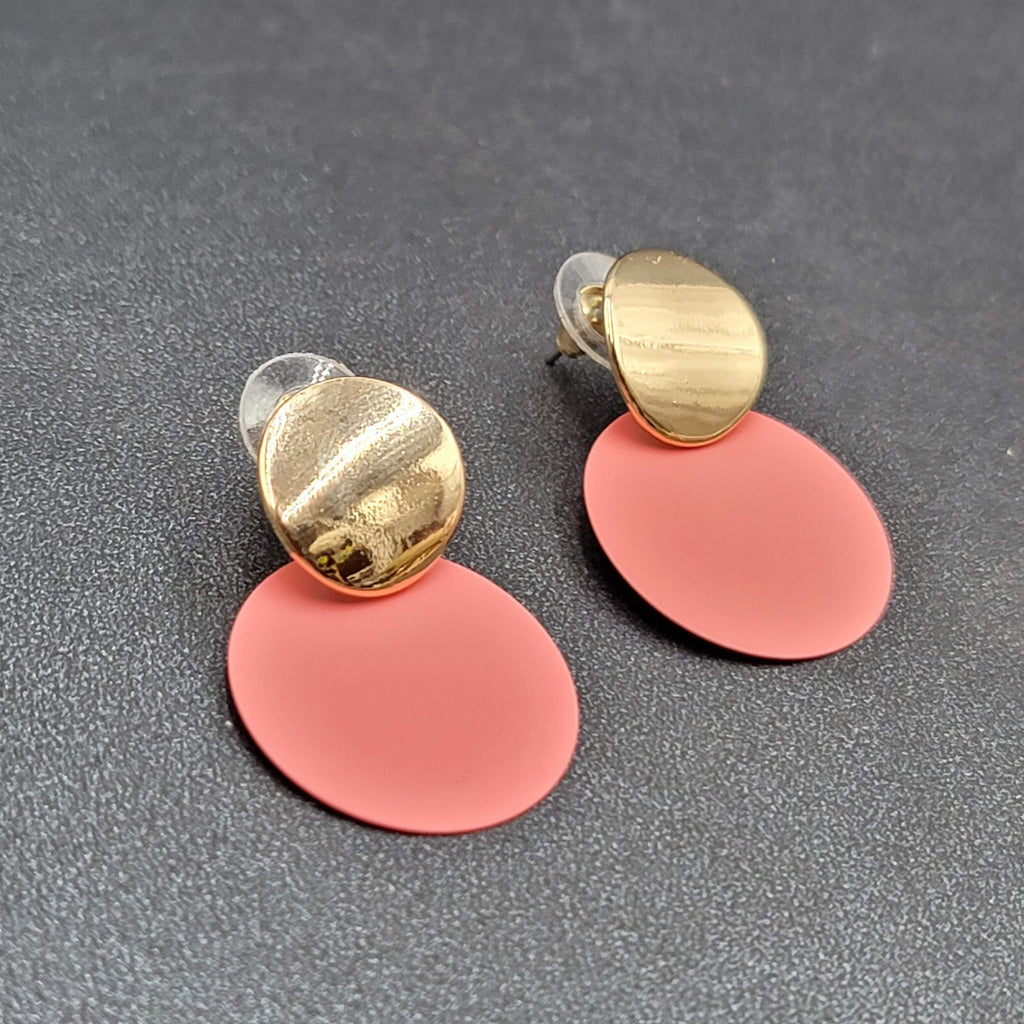 Pierced Earrings Gold tone Matte Pink Enamel Disc Dangle 1.25"