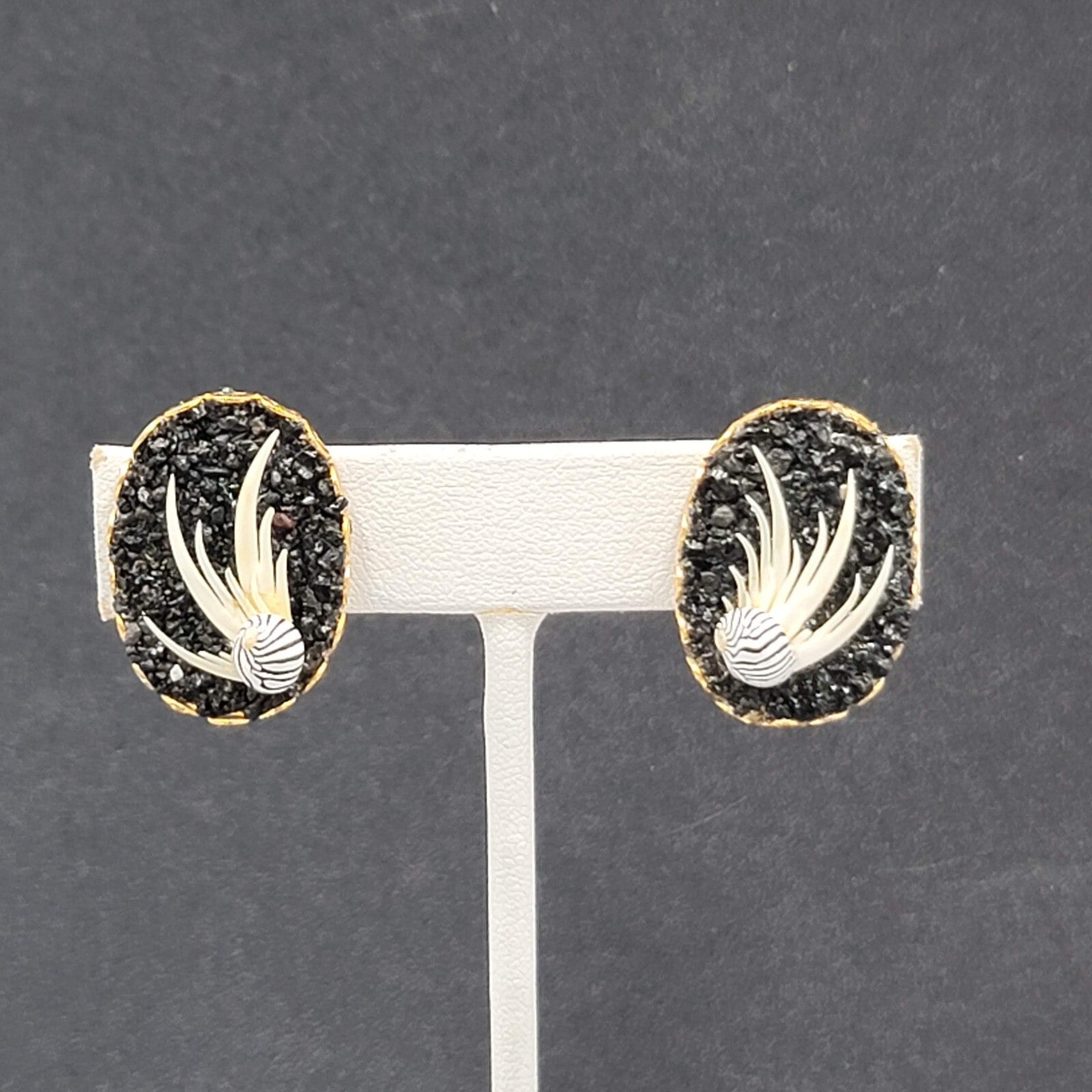 Vintage Clip on Earrings Gold tone Black Druzy Seashell Drop 1"