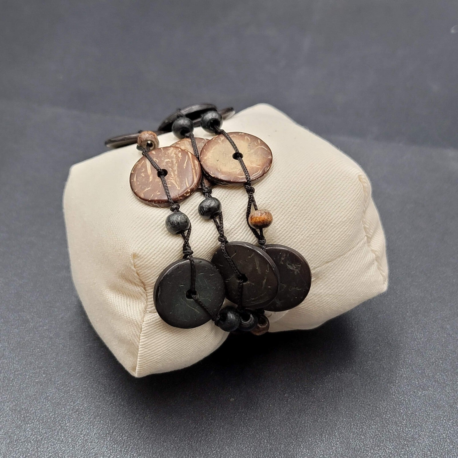 Carved Coconut Shell Beach Tropical Style Bracelet 7”