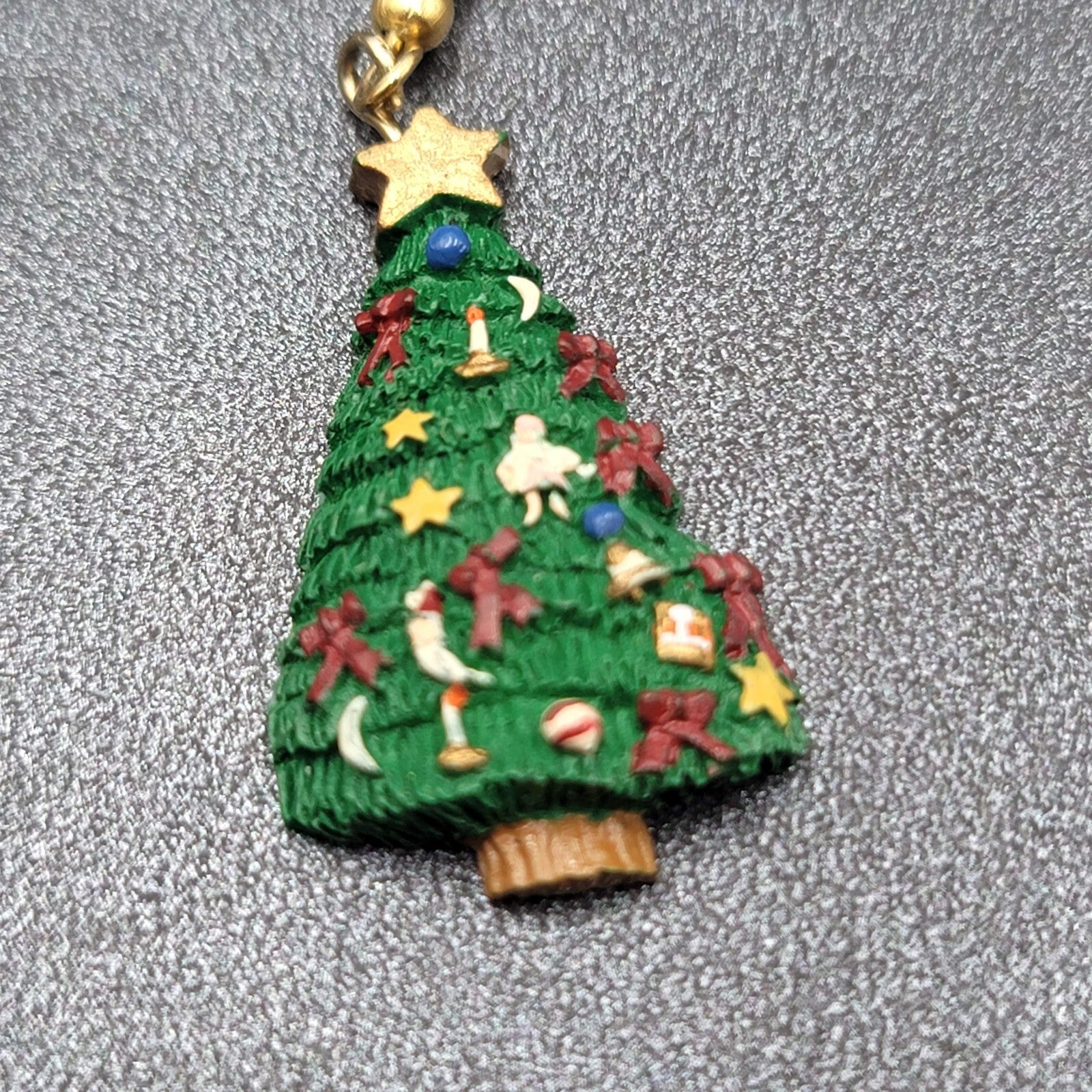 Vintage Christmas Pierced Earrings Resin Christmas Tree Dangle 1.25"